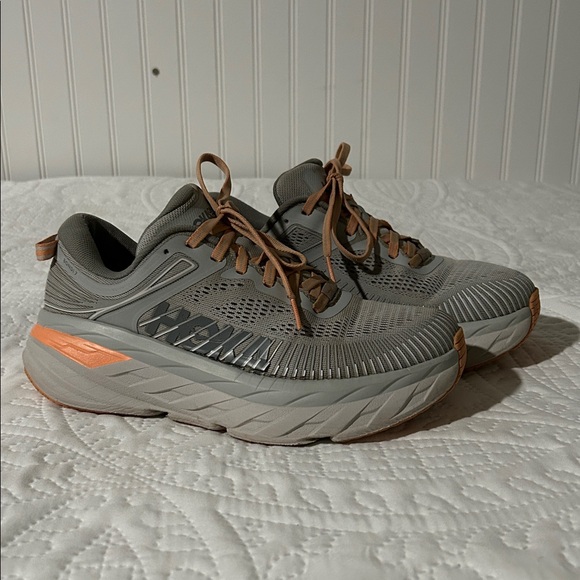 Hoka Bondi 7 Gray and Peach/Coral Athletic Shoe SZ: 7.5 - Picture 5 of 16